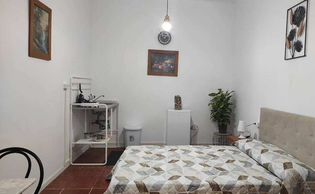 Candelaria Estudio1-Garoe Pensión